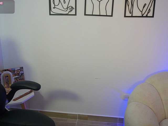 AliceHarper1 live cam on BongaCams