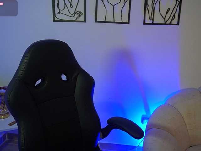 AliceHarper1 live cam preview