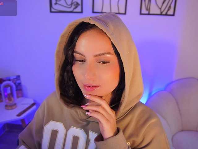 AliceHarper1 live cam on BongaCams