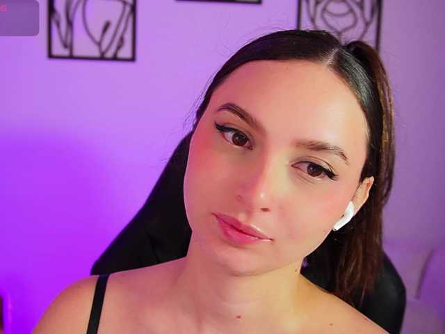 AliceHarper1 live cam on BongaCams