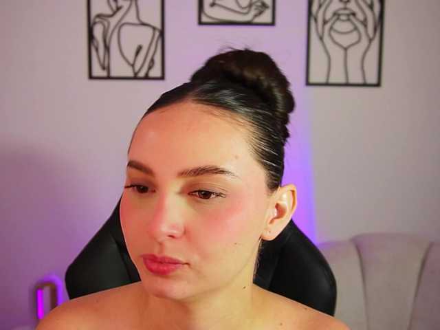AliceHarper1 live cam on BongaCams
