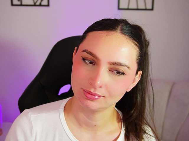 AliceHarper1 live webcam show