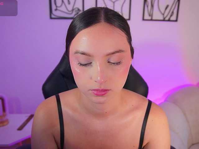 AliceHarper1 live cam on BongaCams
