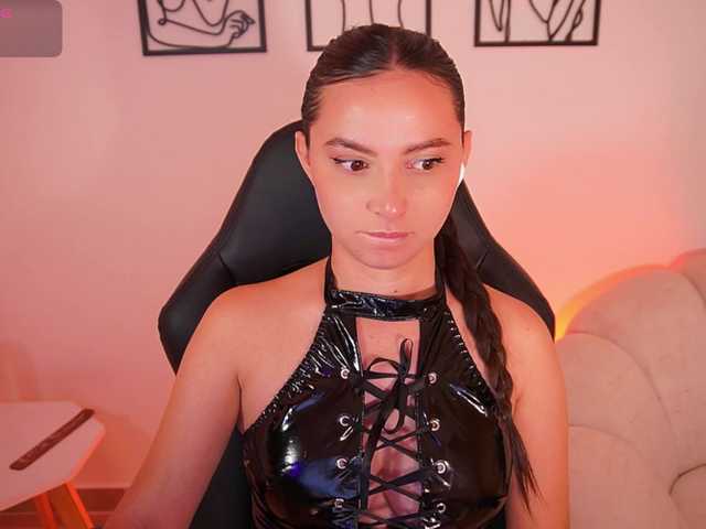 AliceHarper1 live cam preview