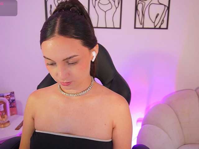 AliceHarper1 live cam on BongaCams