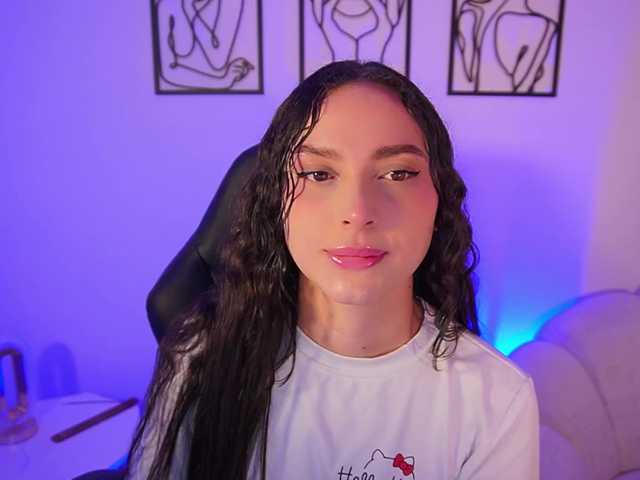 AliceHarper1 live cam on BongaCams