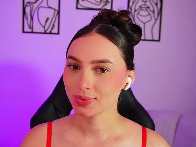 AliceHarper1 live webcam show