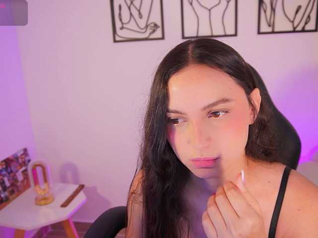 AliceHarper1 live cam on BongaCams