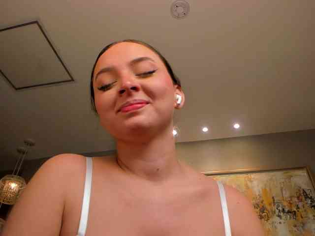 AliceHarper1 webcam