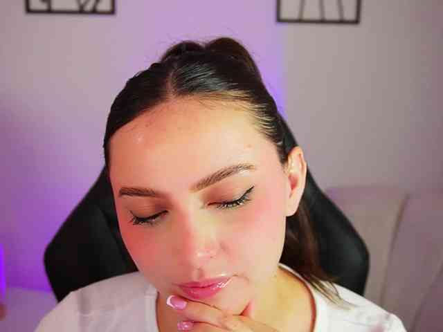 AliceHarper1 webcam