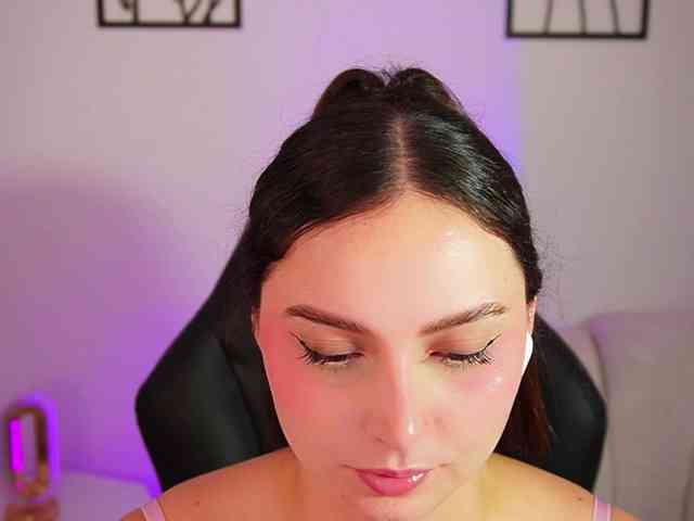 AliceHarper1 Live Webcam on BongaCams