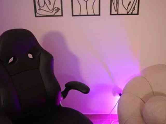 AliceHarper1 webcam
