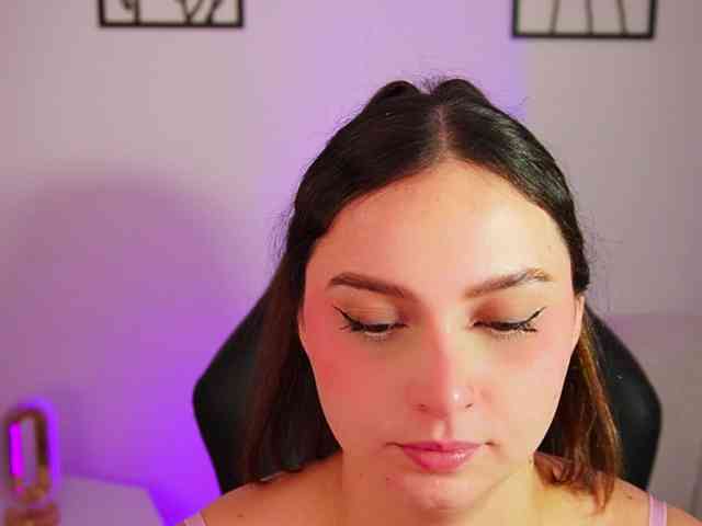 AliceHarper1 Live Webcam on BongaCams