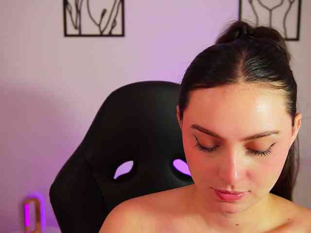 AliceHarper1 webcam