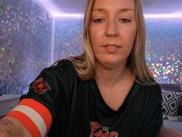 lucyallen4201 live cam preview