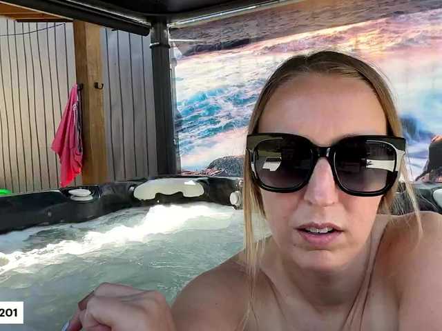 lucyallen4201 live cam preview
