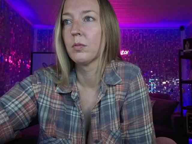 lucyallen4201 webcam