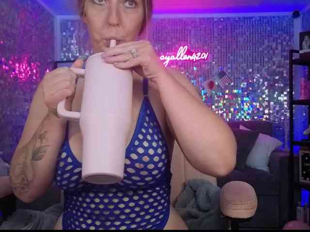 lucyallen4201 webcam