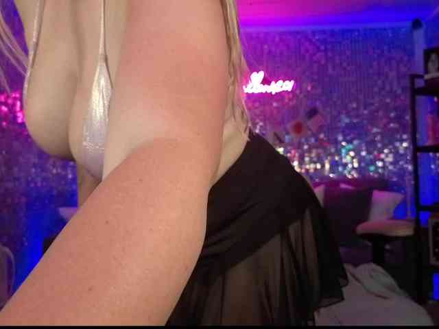 lucyallen4201 webcam