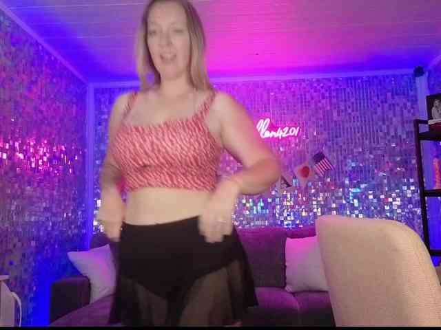 lucyallen4201 webcam