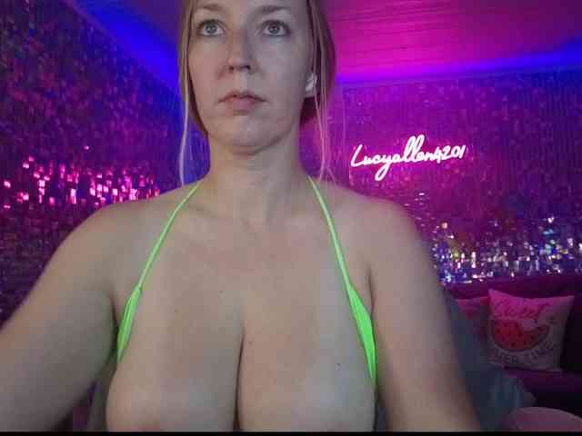 lucyallen4201 webcam