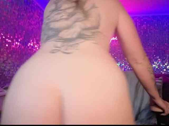 lucyallen4201 webcam
