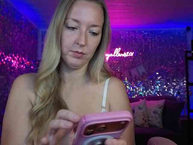 lucyallen4201 webcam