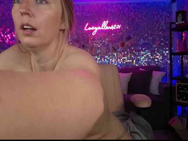 lucyallen4201 webcam