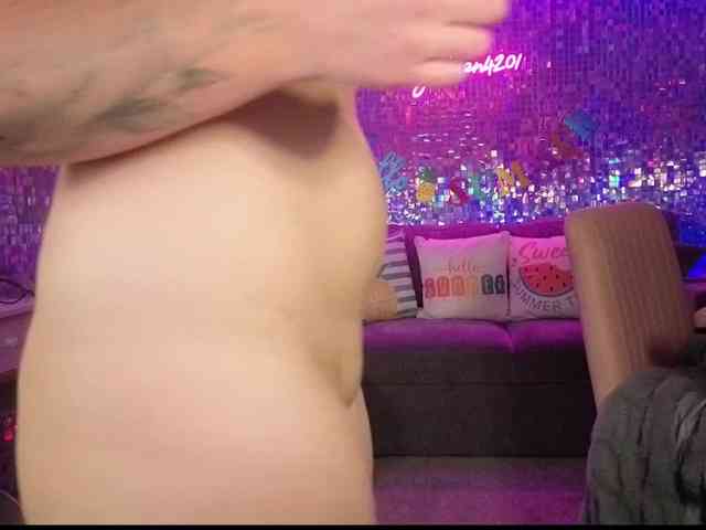 lucyallen4201 webcam