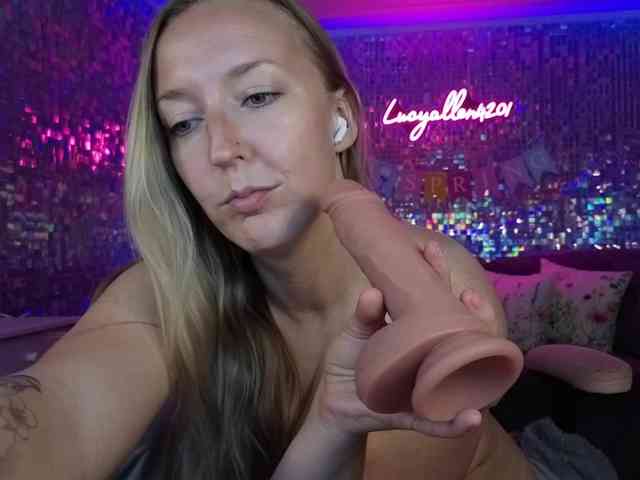 lucyallen4201 webcam