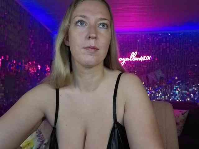 lucyallen4201 webcam