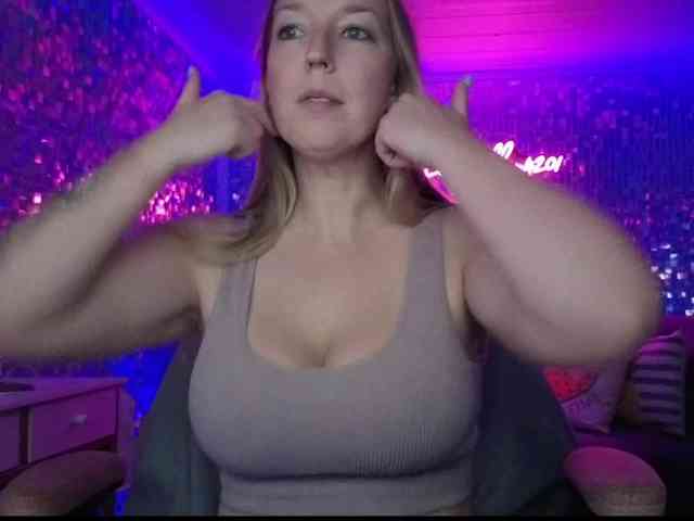 lucyallen4201 webcam