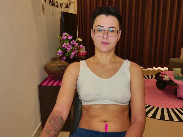 Sashanotfound — live female cam