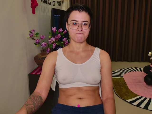 Sashanotfound live webcam show