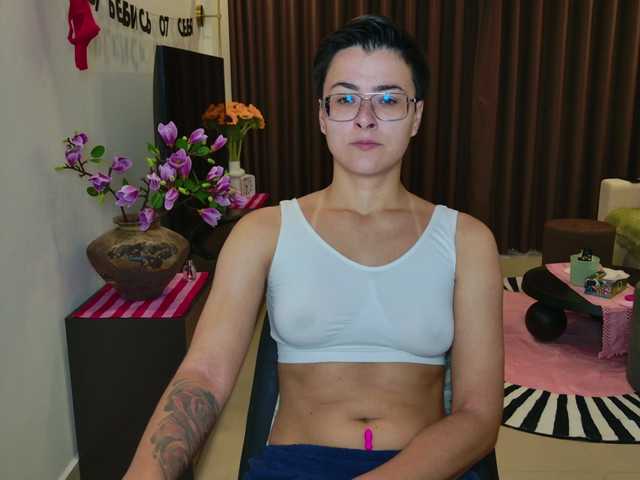 Sashanotfound live cam on BongaCams
