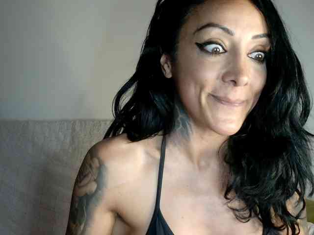 Model: miatemptress69