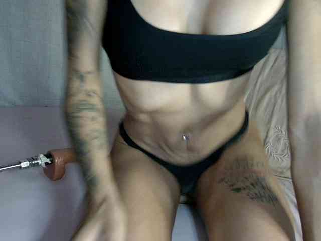miatemptress69 webcam