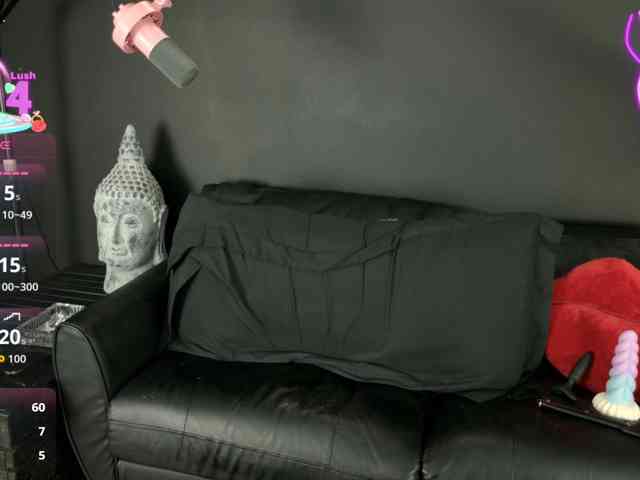 DaisyHotwife webcam