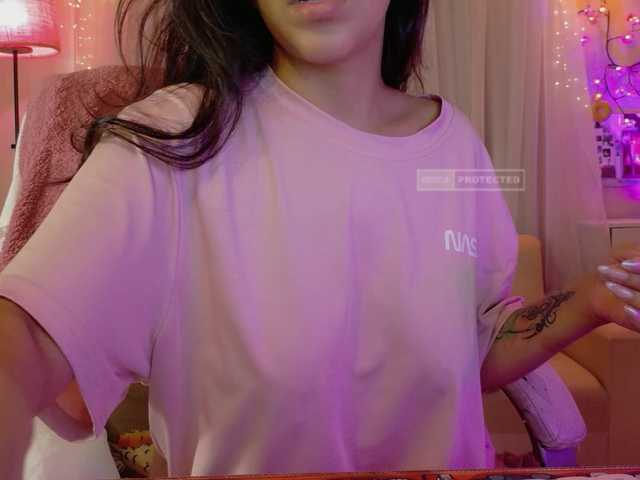 Anisahade29 live cam on BongaCams