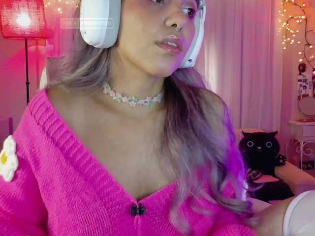 Anisahade29 live cam on BongaCams