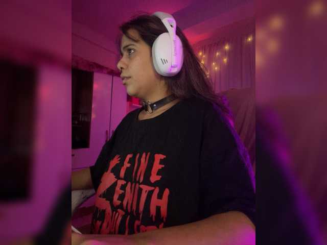 Anisahade29, en vivo ahora en BongaCams
