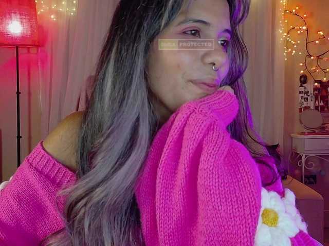 Anisahade29 live cam on BongaCams
