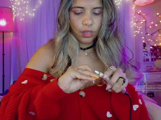 Anisahade29 live cam on BongaCams