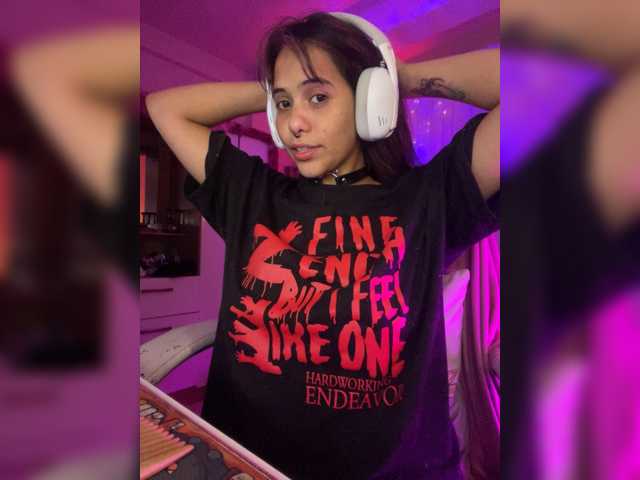 Anisahade29 live cam on BongaCams