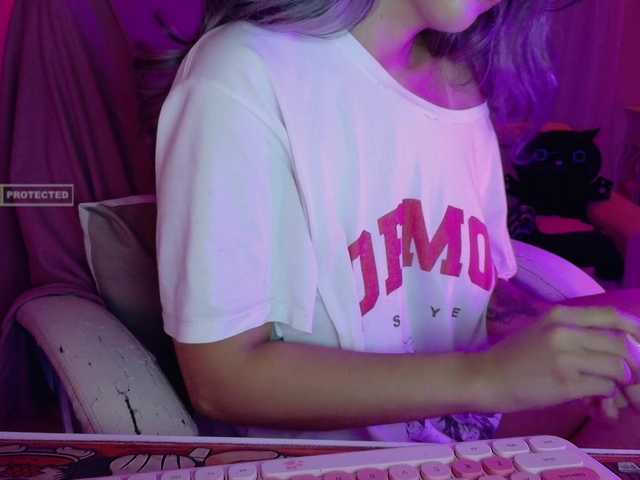 Anisahade29 live cam on BongaCams
