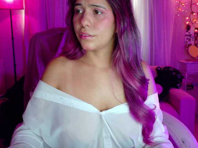 Anisahade29 live cam on BongaCams