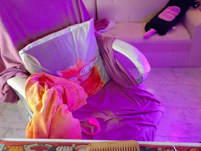 Anisahade29 live cam on BongaCams
