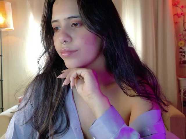 Anisahade29 live cam on BongaCams
