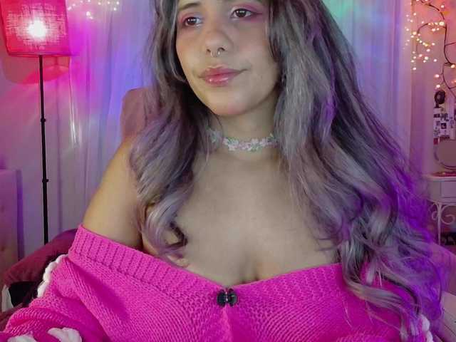 Anisahade29 live cam on BongaCams