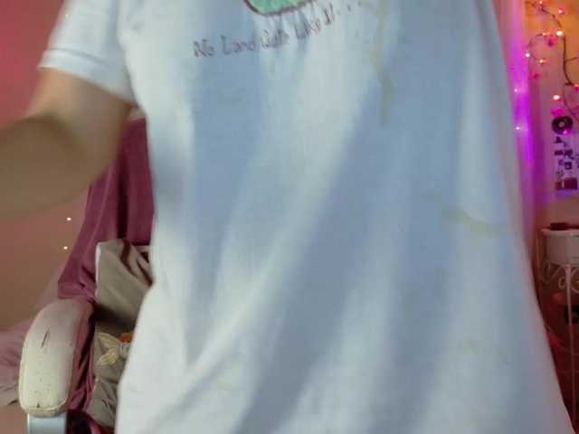 Anisahade29's BongaCams show and profile